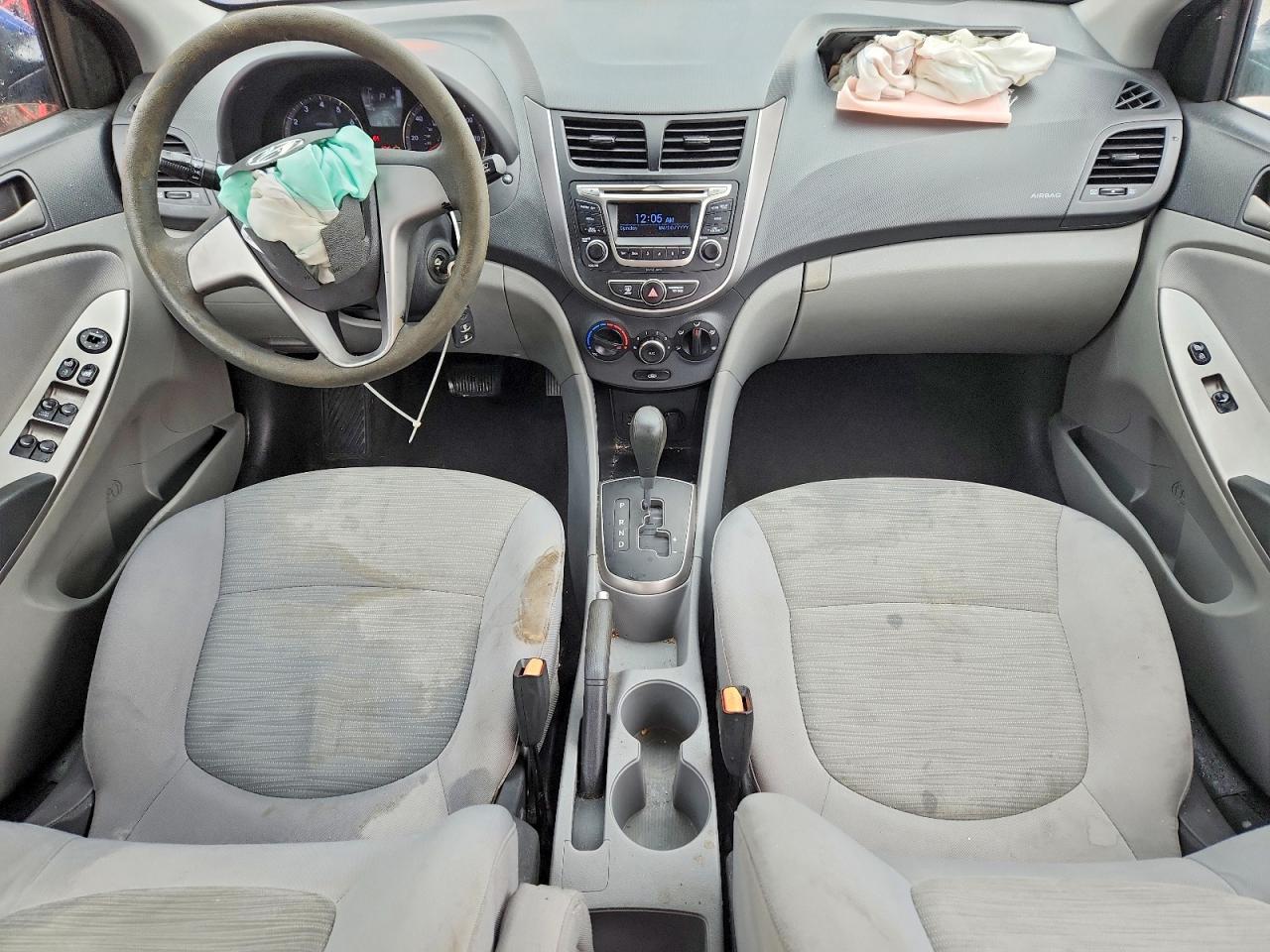 2016 HYUNDAI ACCENT SE photo 15