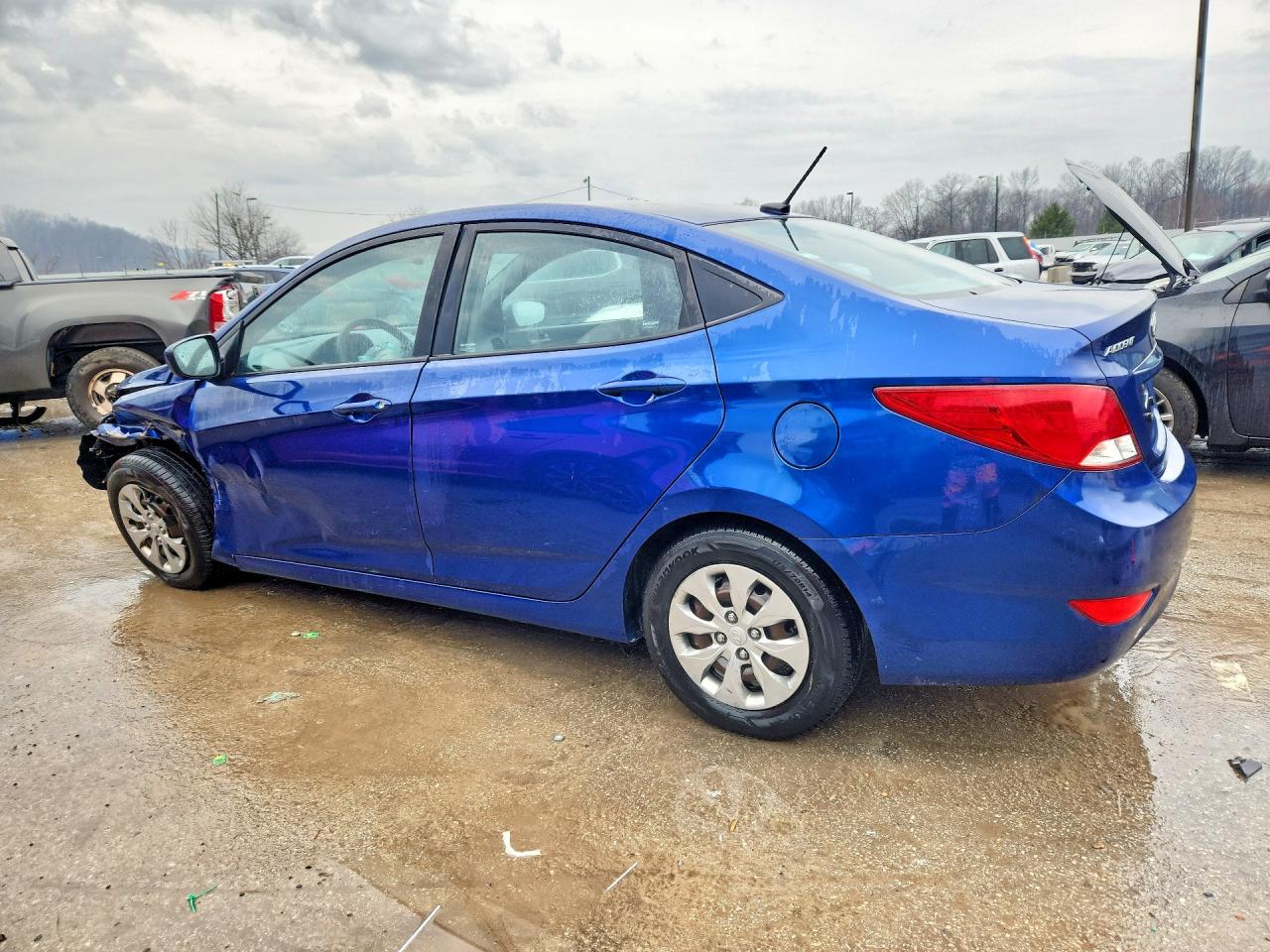 2016 HYUNDAI ACCENT SE photo 3
