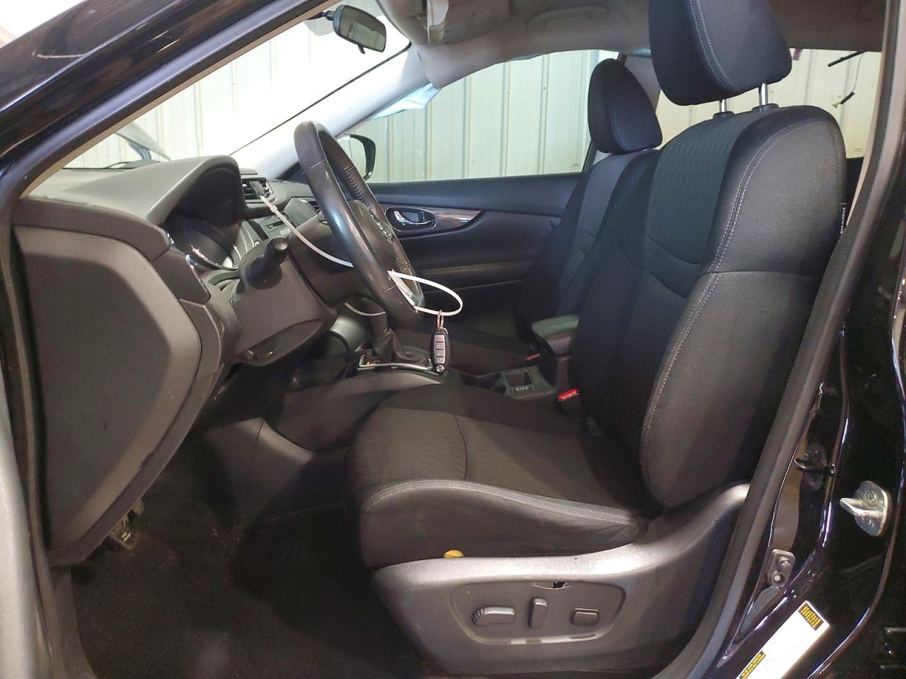 2017 NISSAN ROGUE SV photo 7