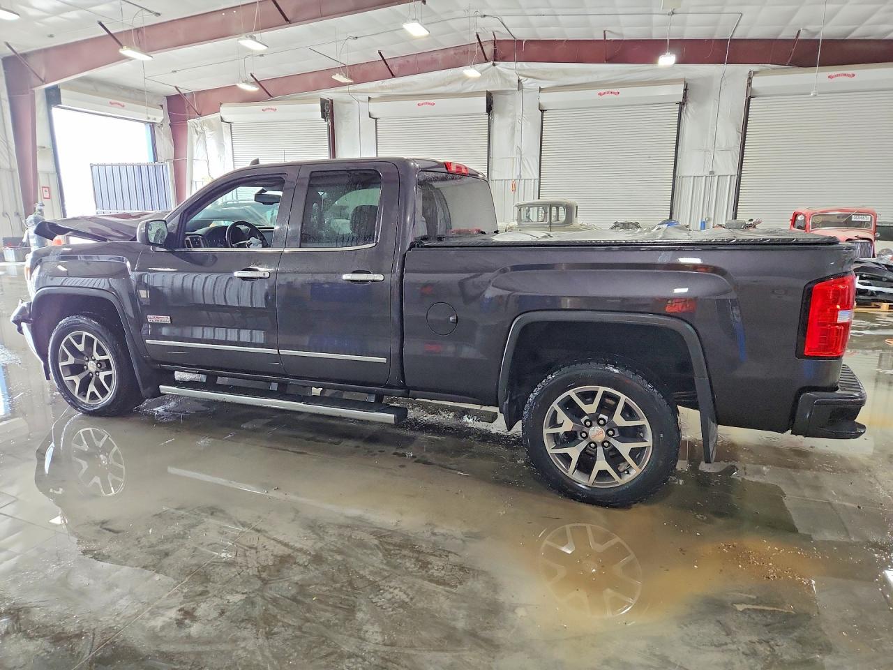 2015 GMC SIERRA K1500 SLE photo 2