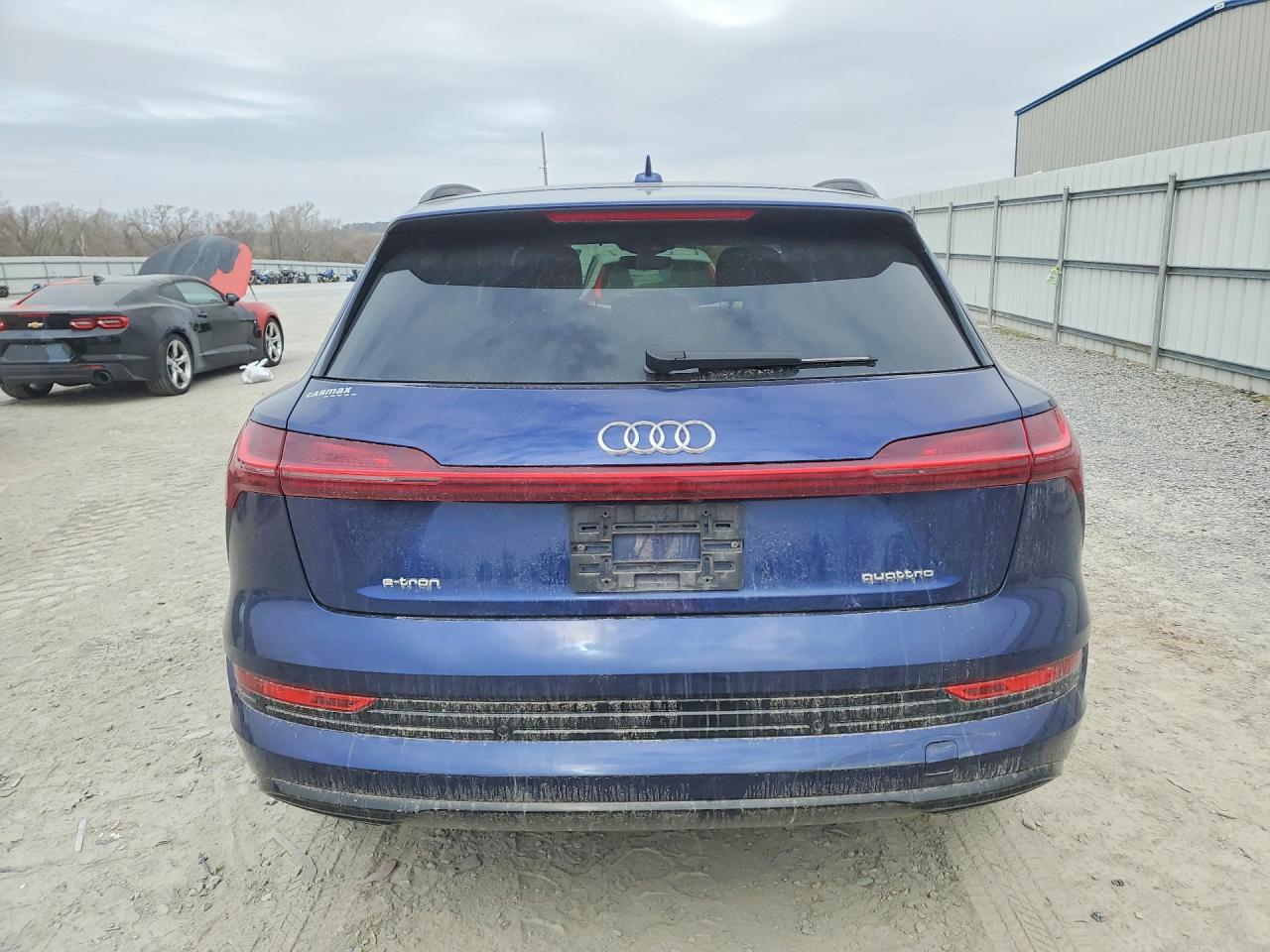 2022 AUDI E-TRON PREMIUM photo 6