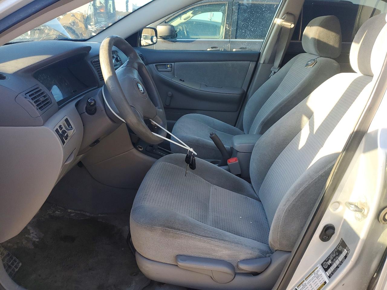 2007 TOYOTA COROLLA CE photo 7