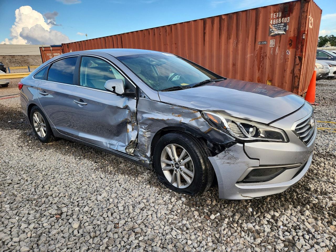 2017 HYUNDAI SONATA SE photo 4