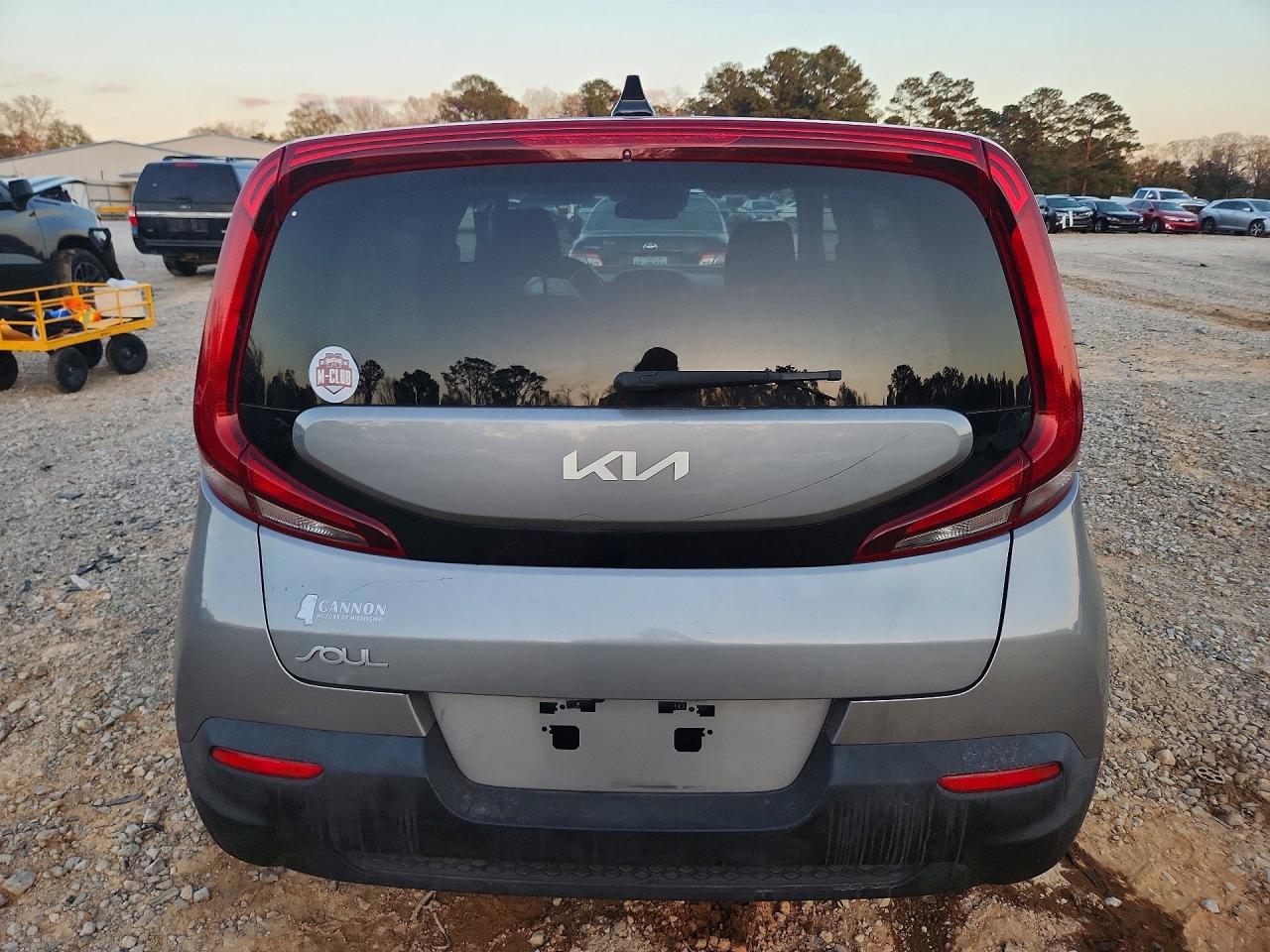 2022 KIA SOUL LX photo 11