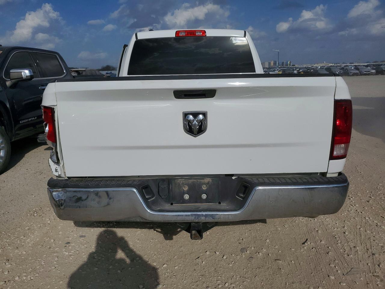 2022 RAM 1500 CLASSIC TRADESMAN photo 11
