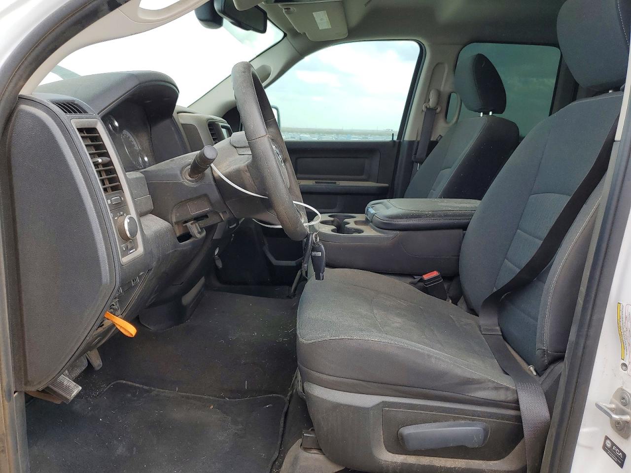 2022 RAM 1500 CLASSIC TRADESMAN photo 13