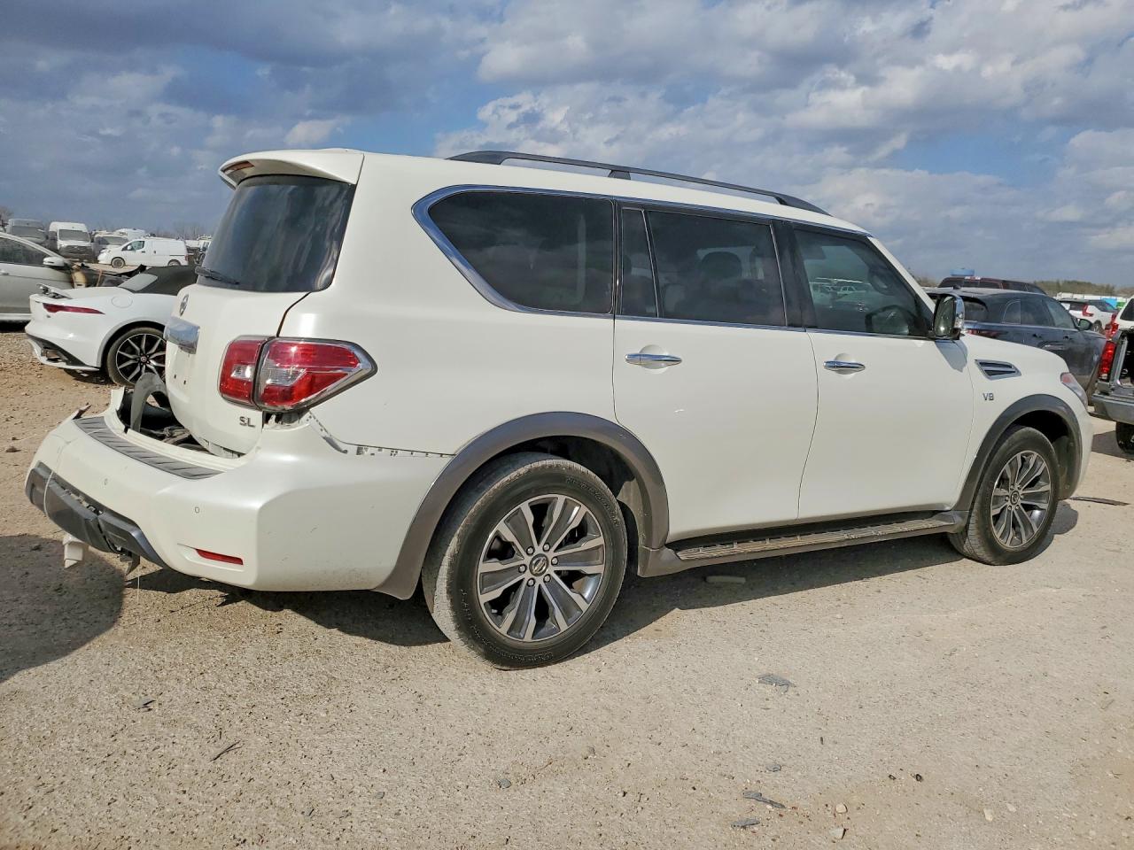 2019 NISSAN ARMADA SL photo 3