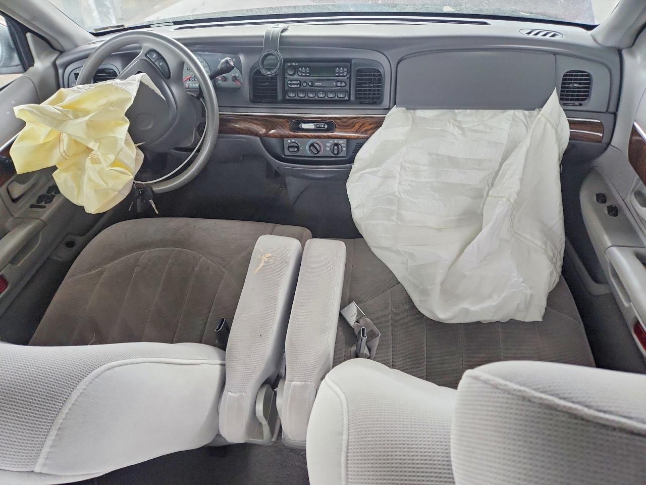 1999 MERCURY GRAND MARQUIS GS photo 15