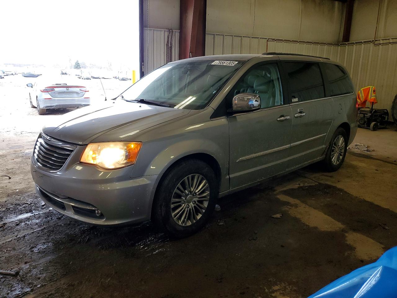 2013 CHRYSLER TOWN & COUNTRY