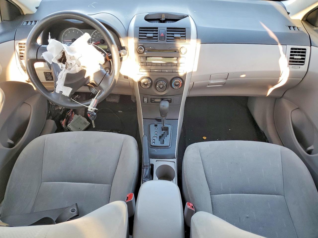 2011 TOYOTA COROLLA BASE photo 8