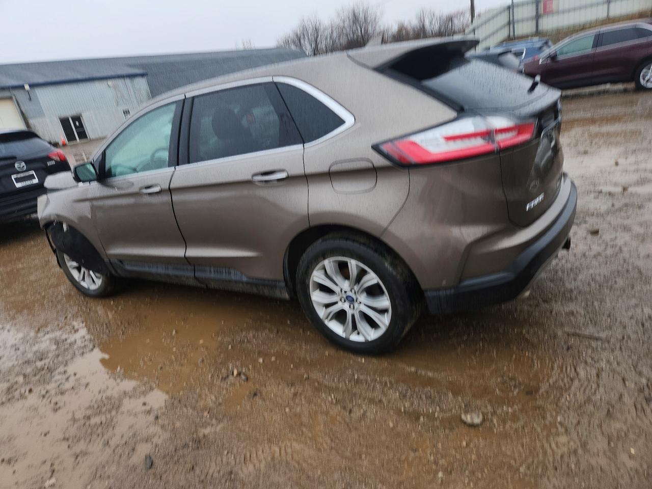 2019 FORD EDGE TITANIUM photo 2