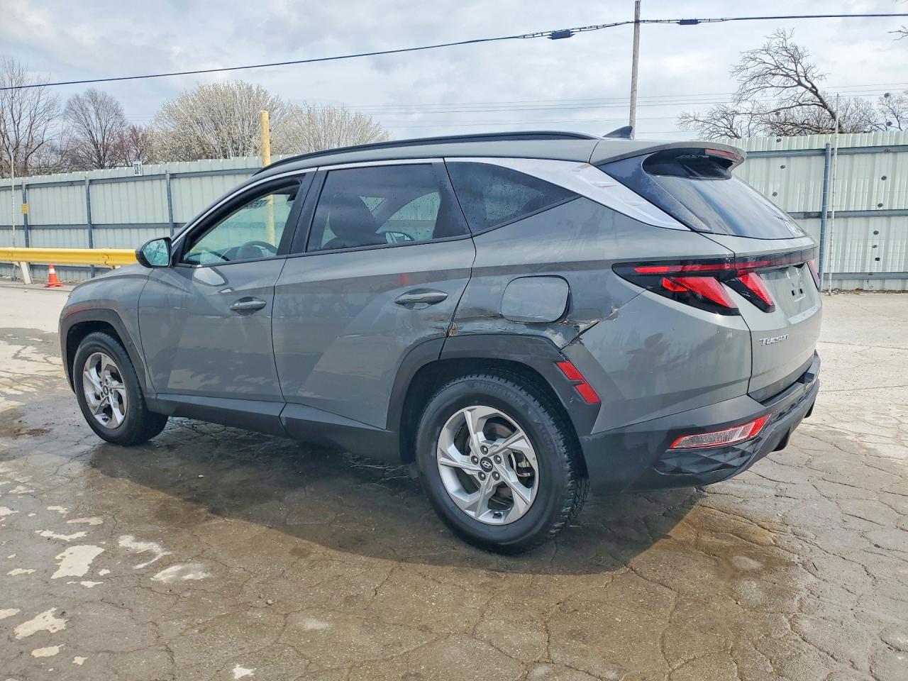 2024 HYUNDAI TUCSON SEL photo 3