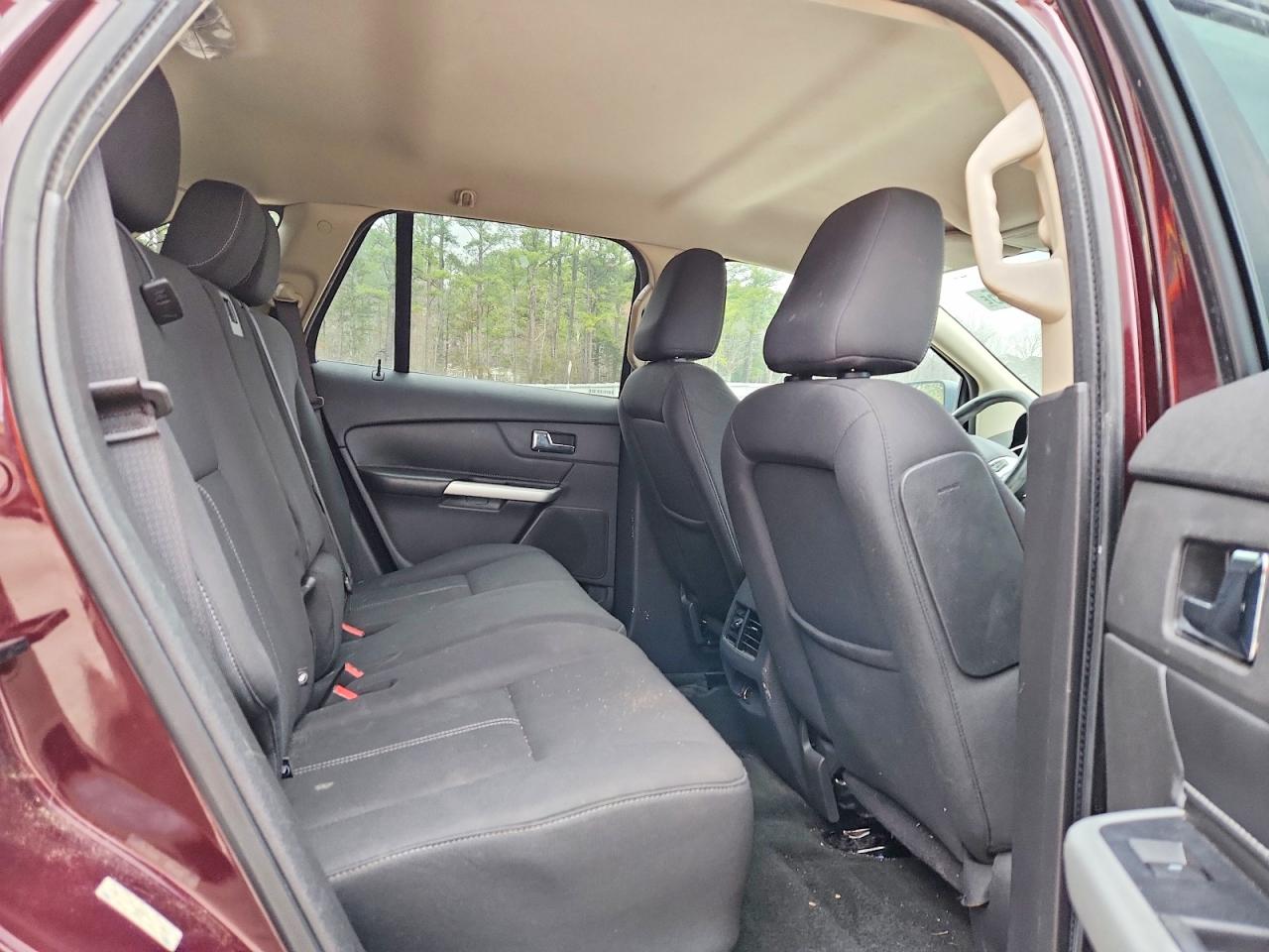 2011 FORD EDGE SE photo 21