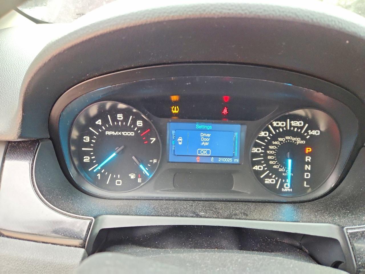 2011 FORD EDGE SE photo 17