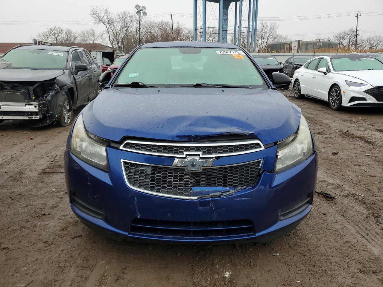 2013 CHEVROLET CRUZE LS photo 5