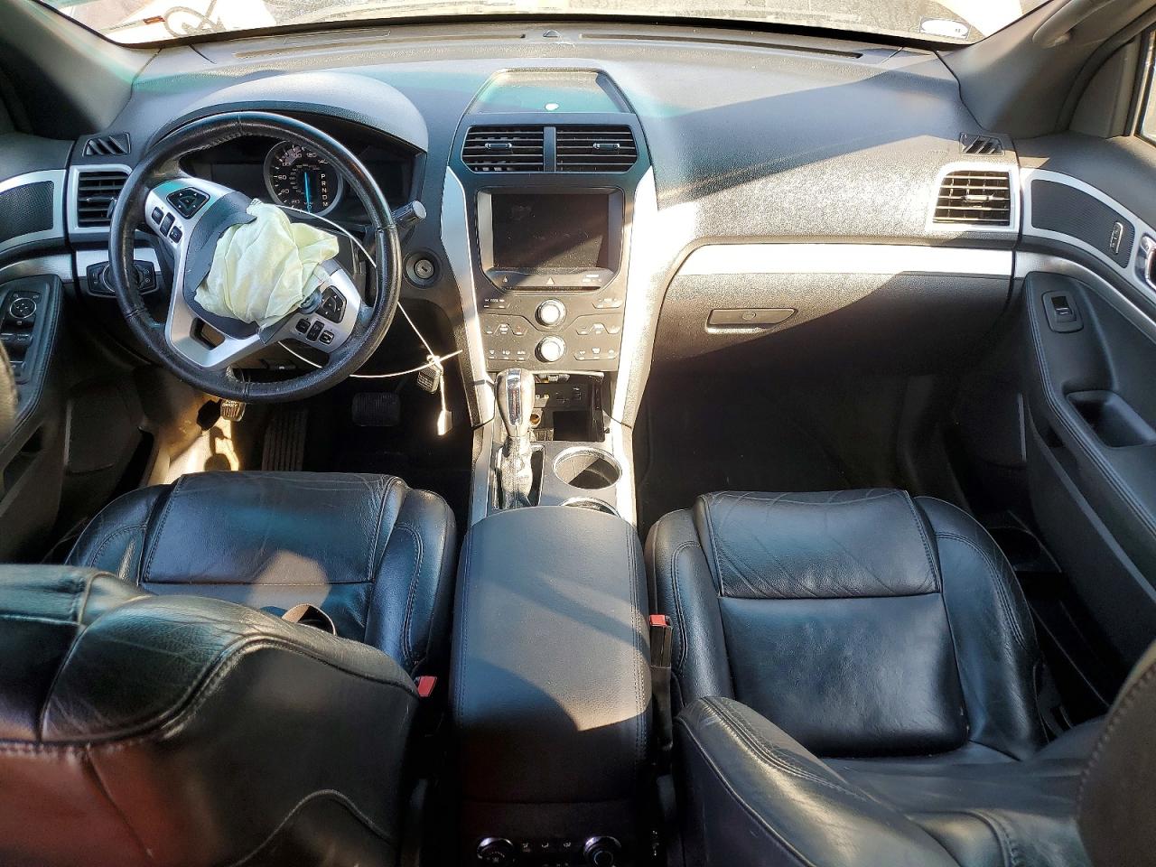 2011 FORD EXPLORER XLT photo 8