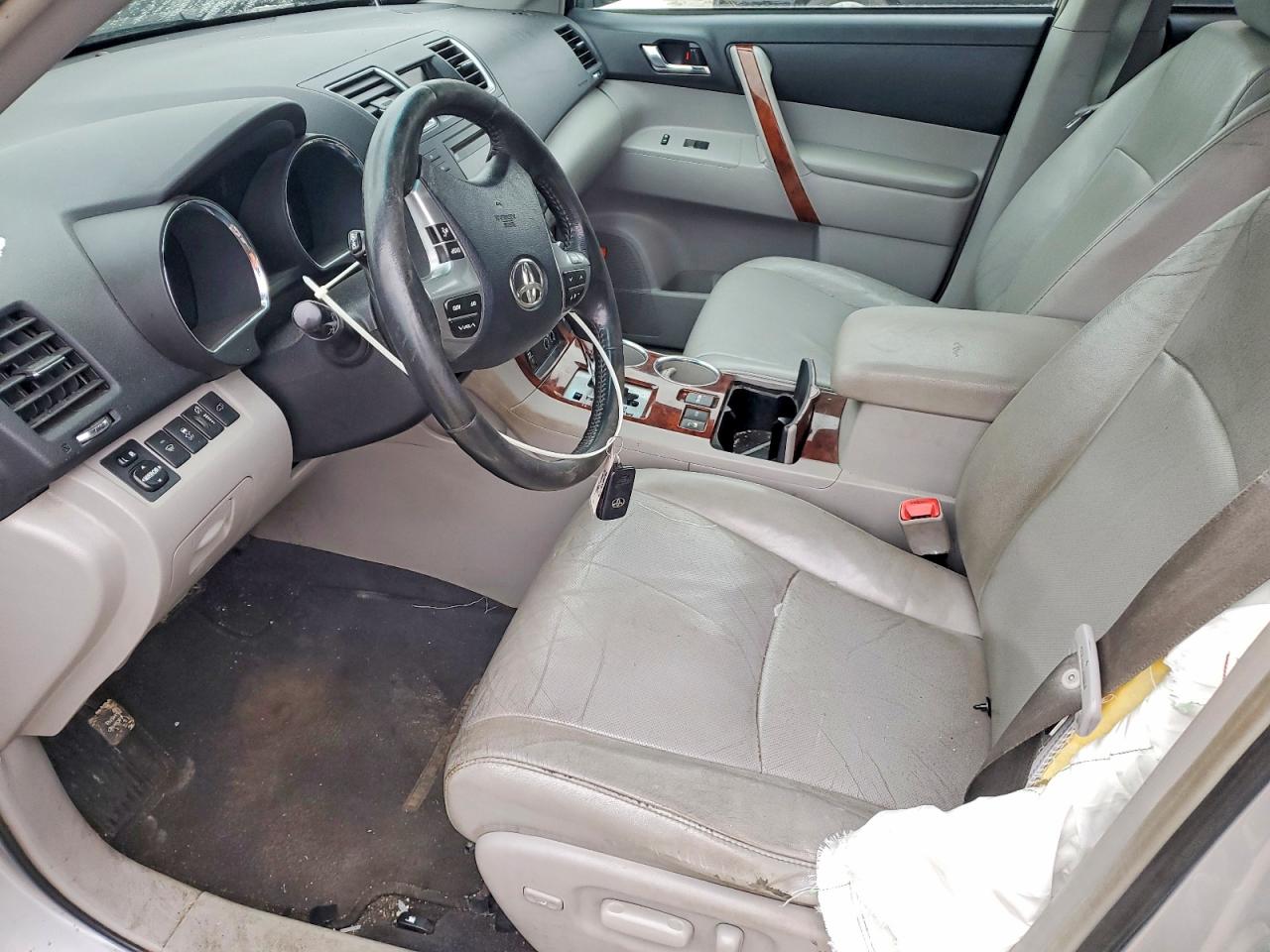 2011 TOYOTA HIGHLANDER LIMITED photo 7