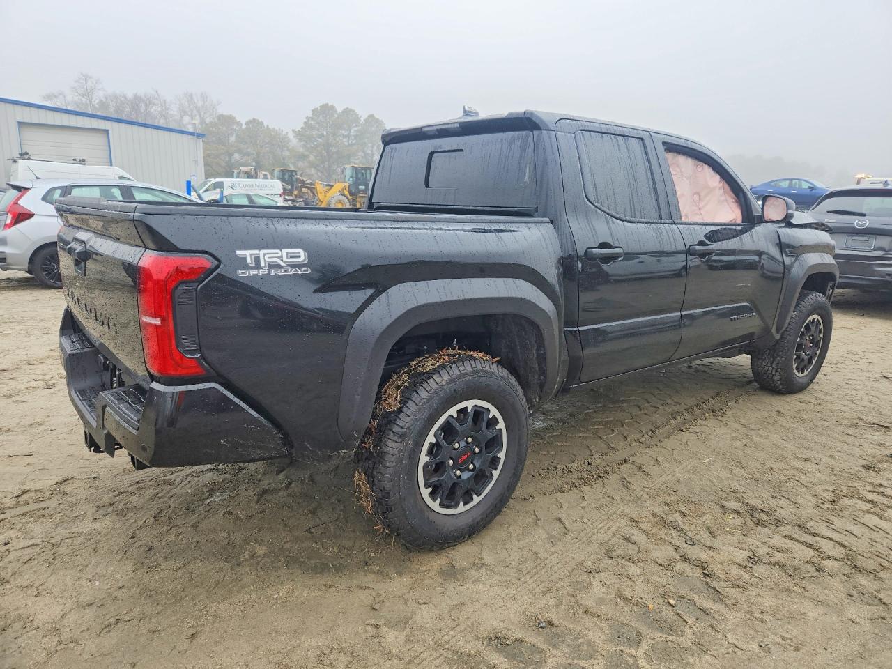 2025 TOYOTA TACOMA TRD OFF-ROAD photo 3