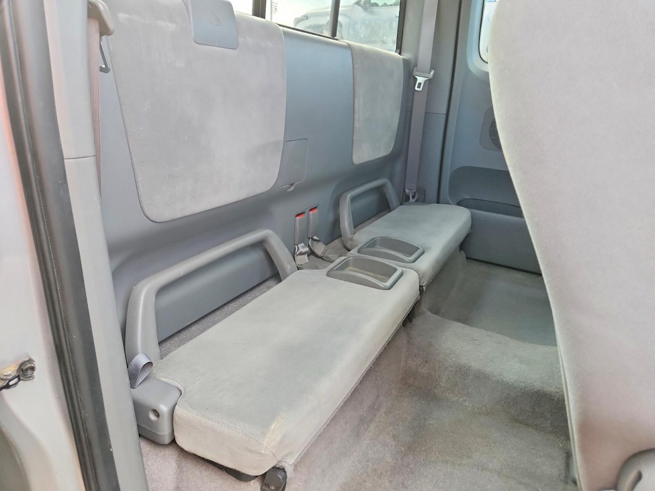 2008 TOYOTA TACOMA BASE photo 10