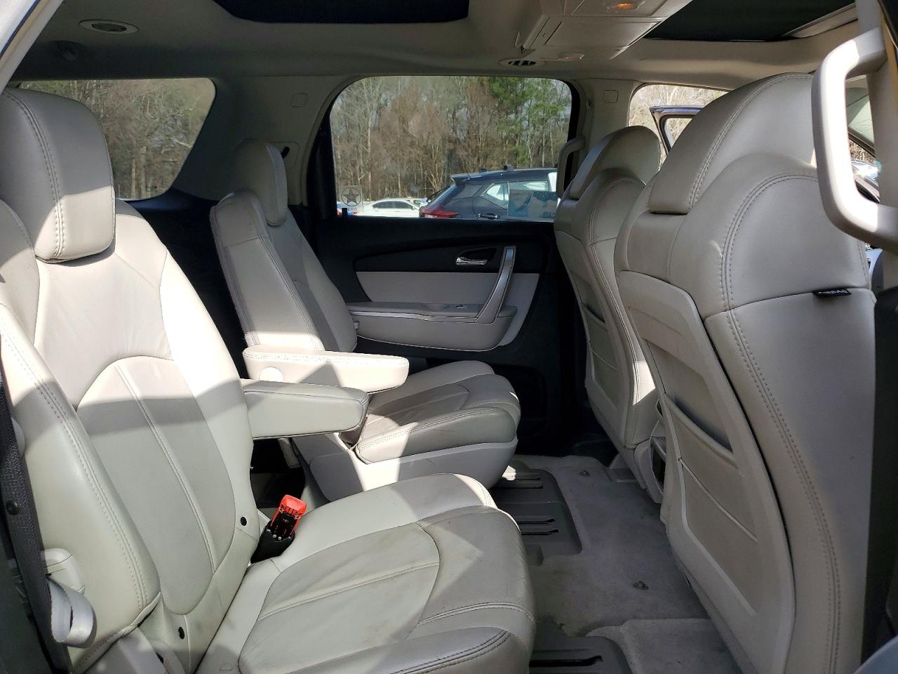 2008 GMC ACADIA SLT-2 photo 21