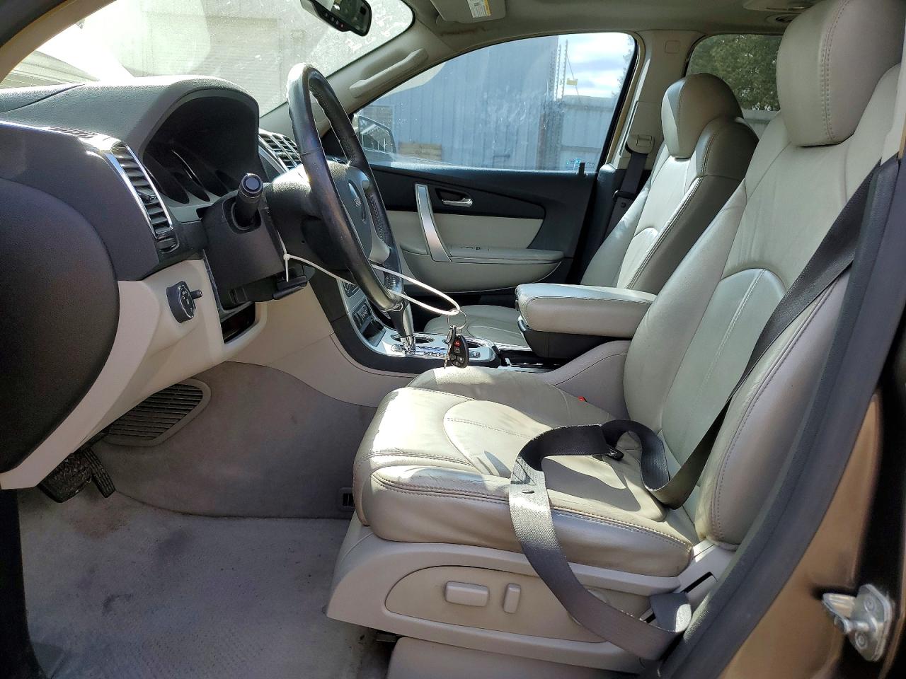 2008 GMC ACADIA SLT-2 photo 13