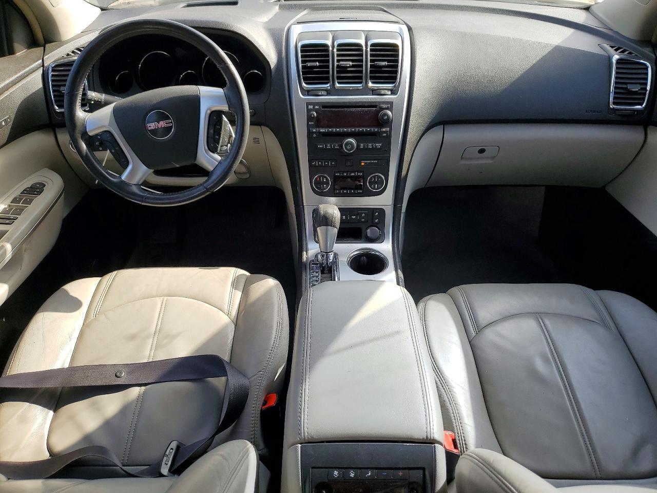 2008 GMC ACADIA SLT-2 photo 15