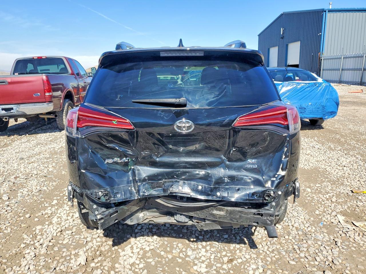 2016 TOYOTA RAV4 SE photo 16