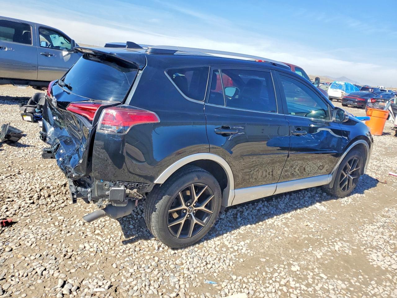 2016 TOYOTA RAV4 SE photo 7