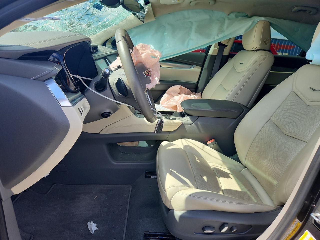 2018 CADILLAC XT5 LUXURY photo 7