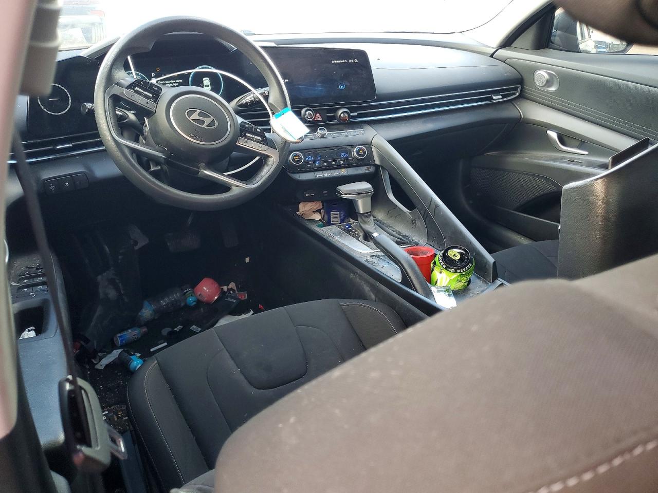 2024 HYUNDAI ELANTRA SEL photo 15