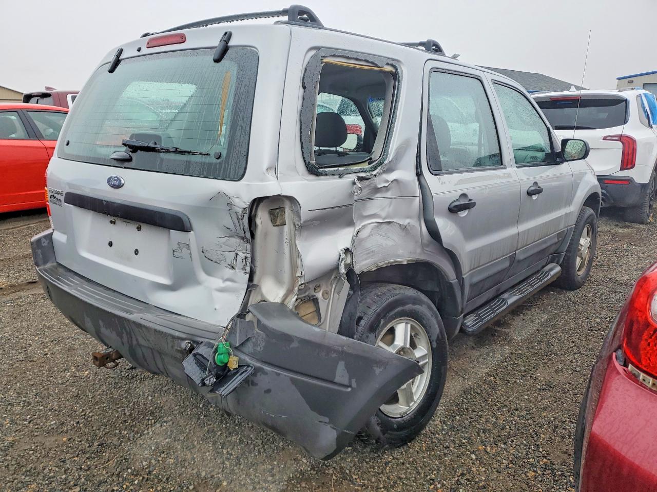 2004 FORD ESCAPE XLS photo 5