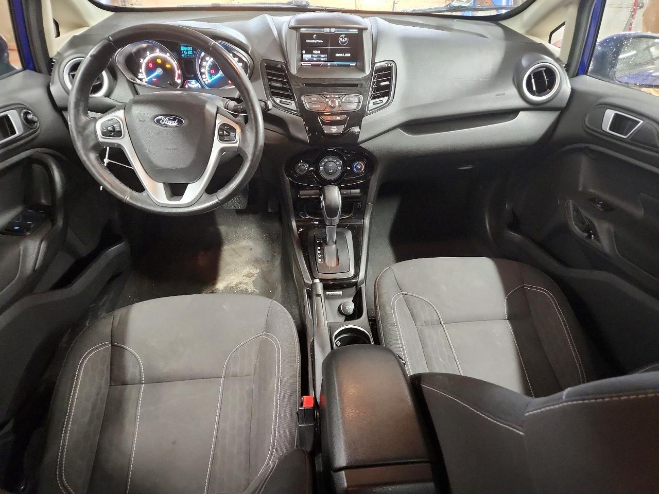 2015 FORD FIESTA SE photo 15