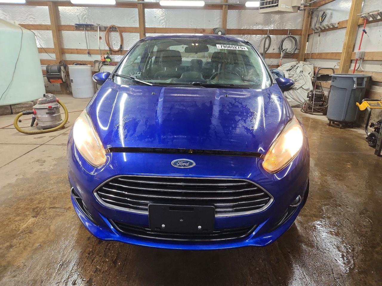 2015 FORD FIESTA SE photo 9