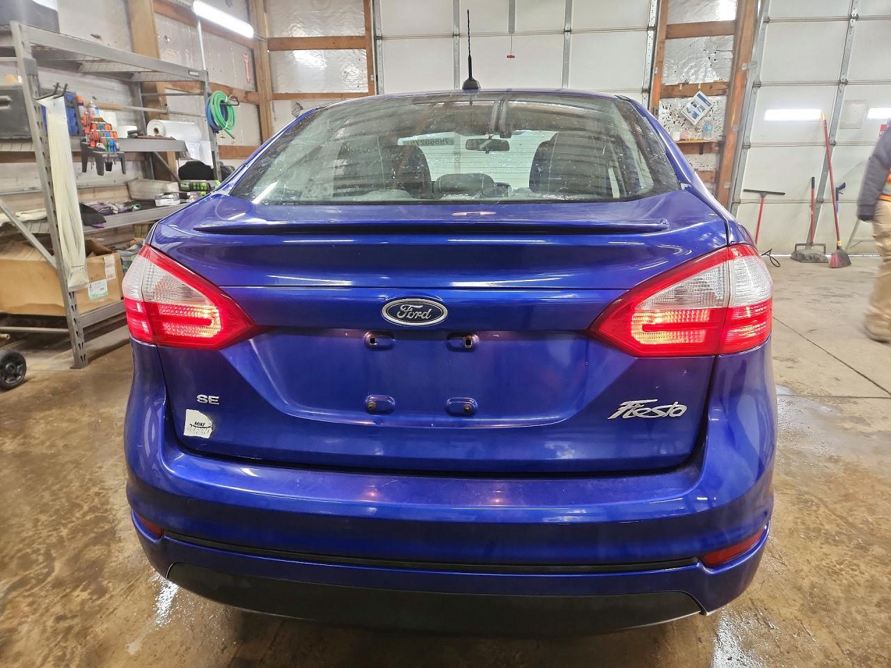 2015 FORD FIESTA SE photo 11