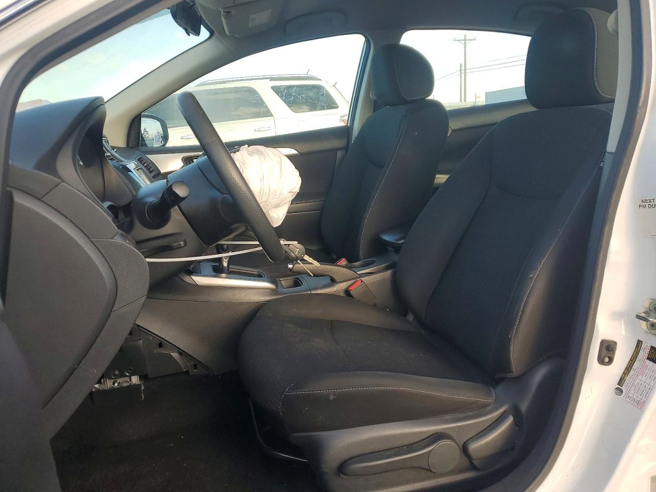 2019 NISSAN SENTRA S photo 7
