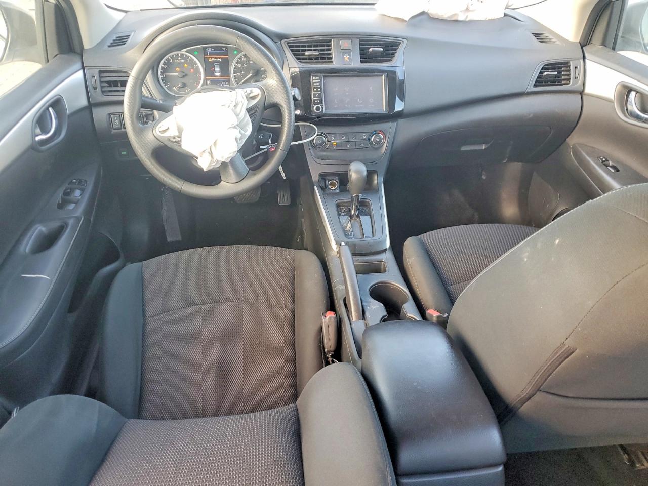 2019 NISSAN SENTRA S photo 8