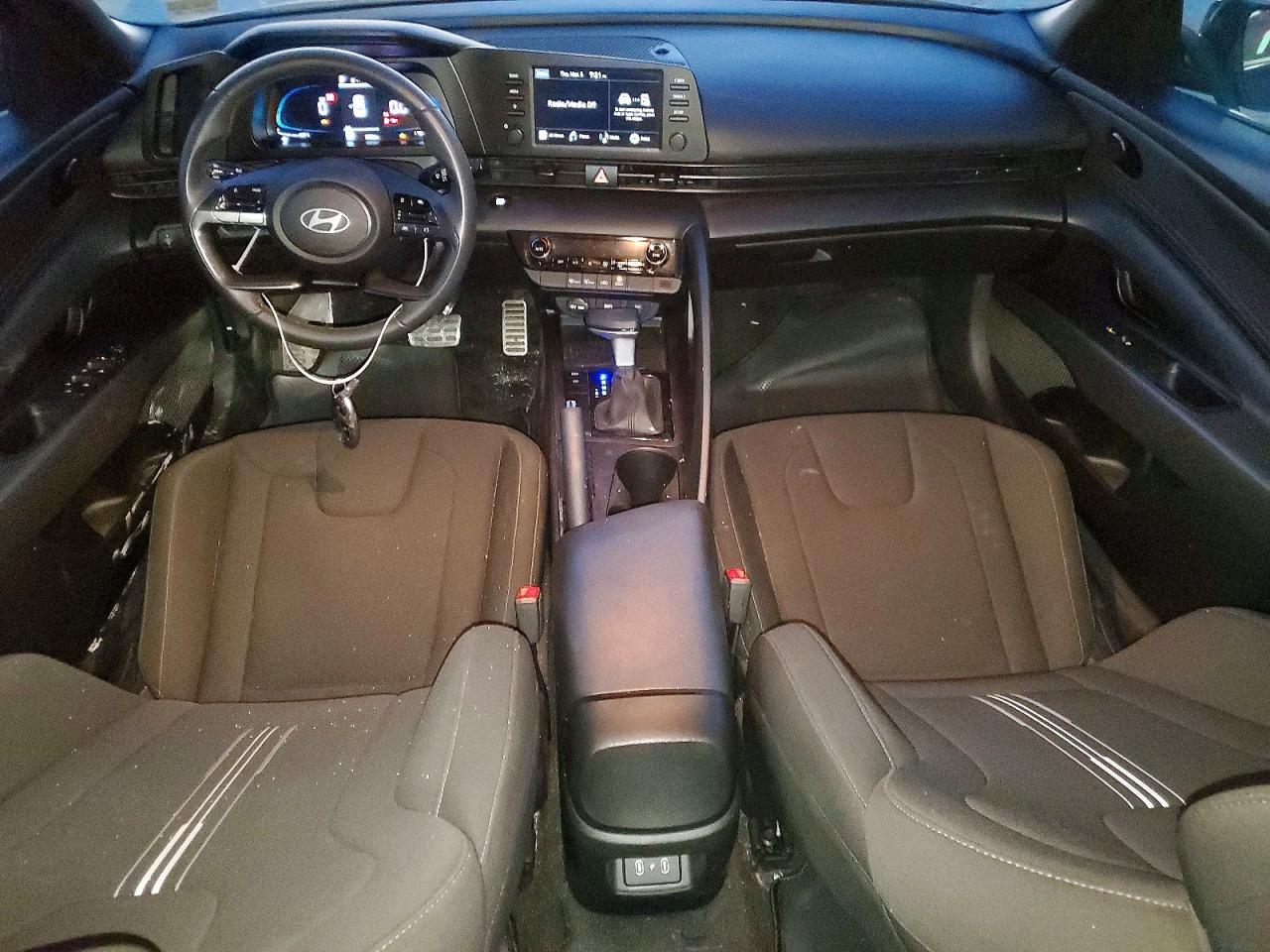 2025 HYUNDAI ELANTRA SEL SPORT photo 8
