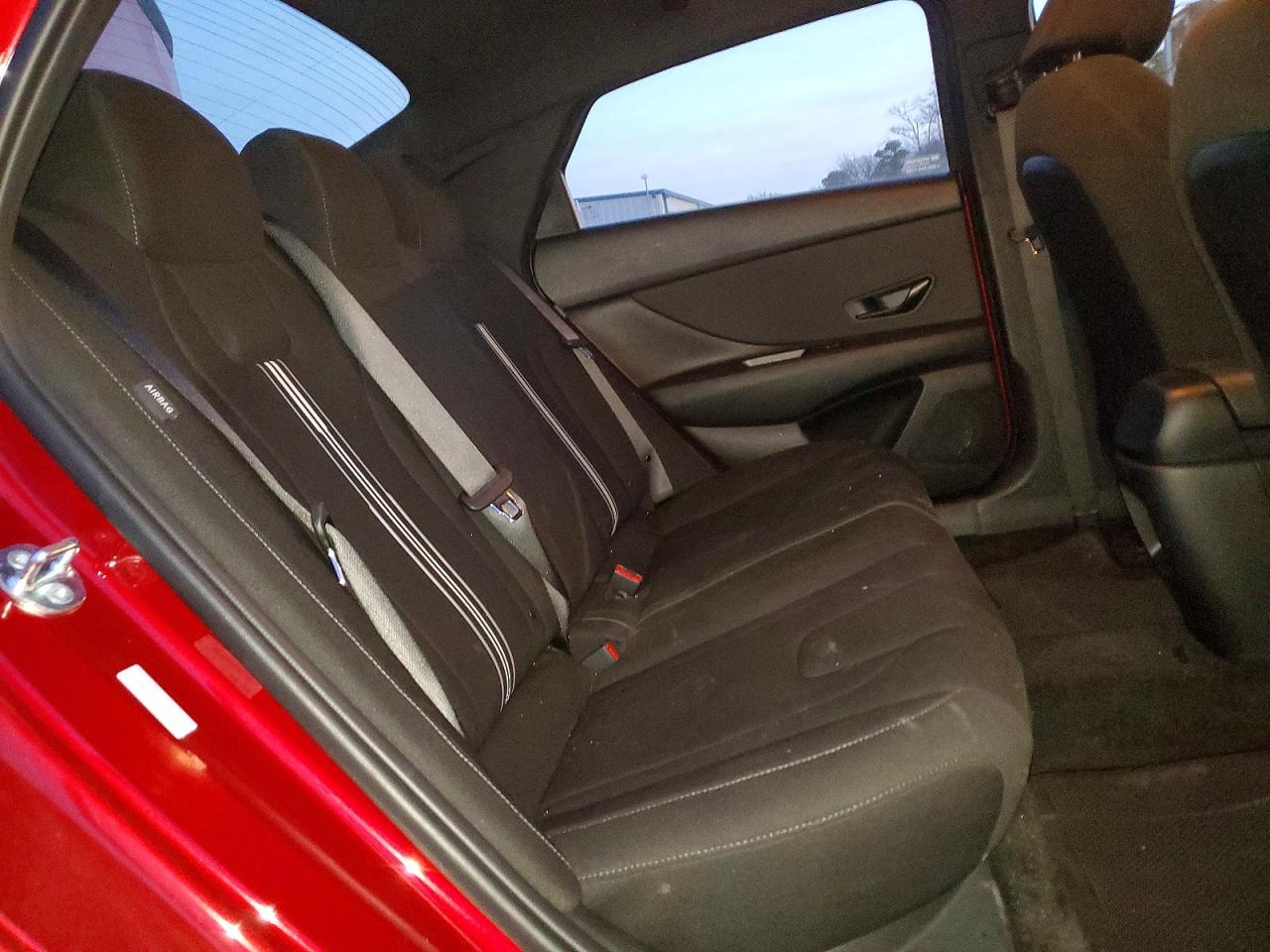 2025 HYUNDAI ELANTRA SEL SPORT photo 10