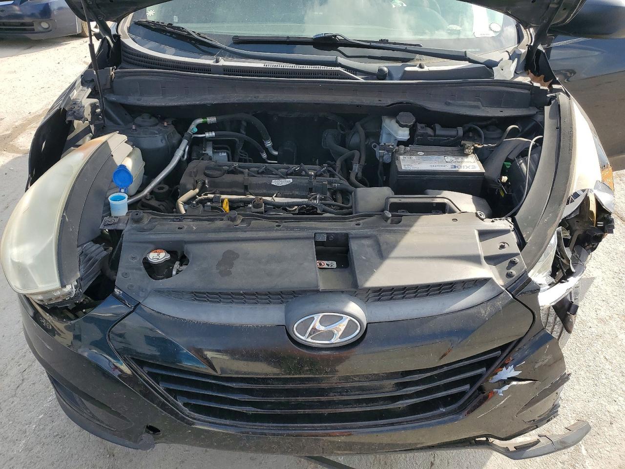 2013 HYUNDAI TUCSON GL photo 23