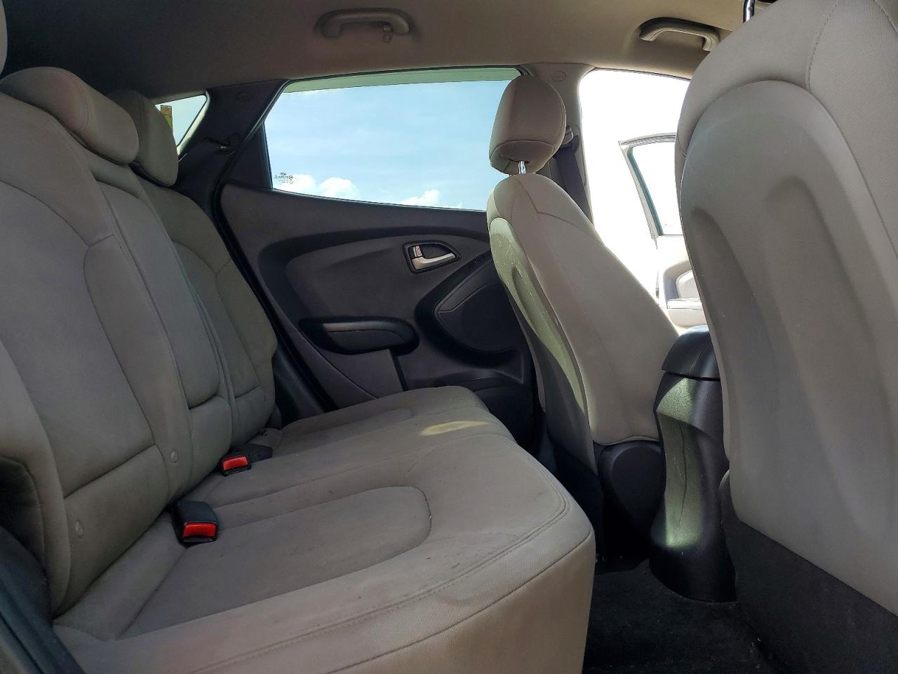2013 HYUNDAI TUCSON GL photo 21