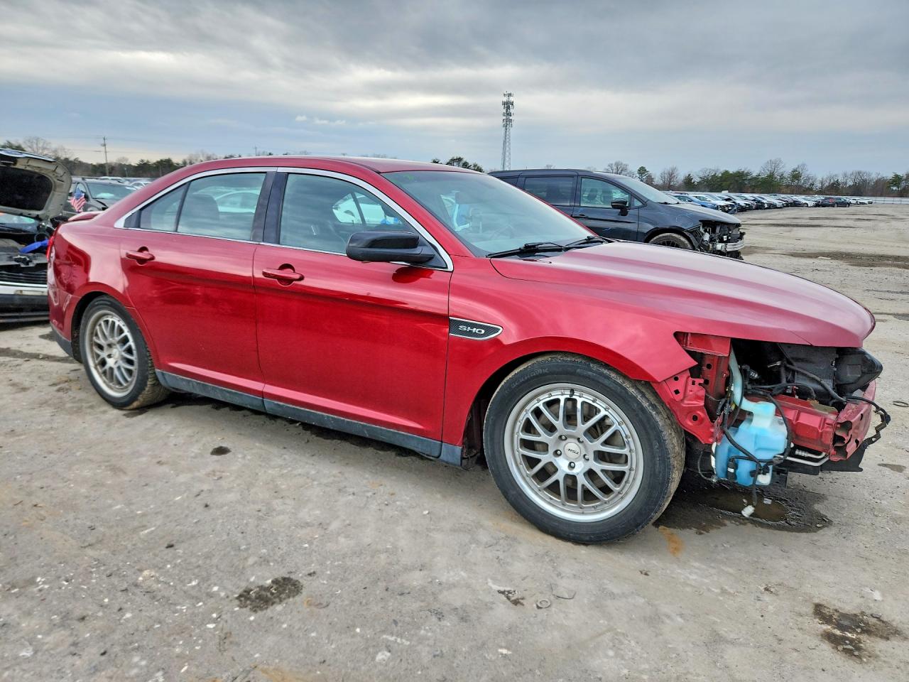 2014 FORD TAURUS SHO photo 4