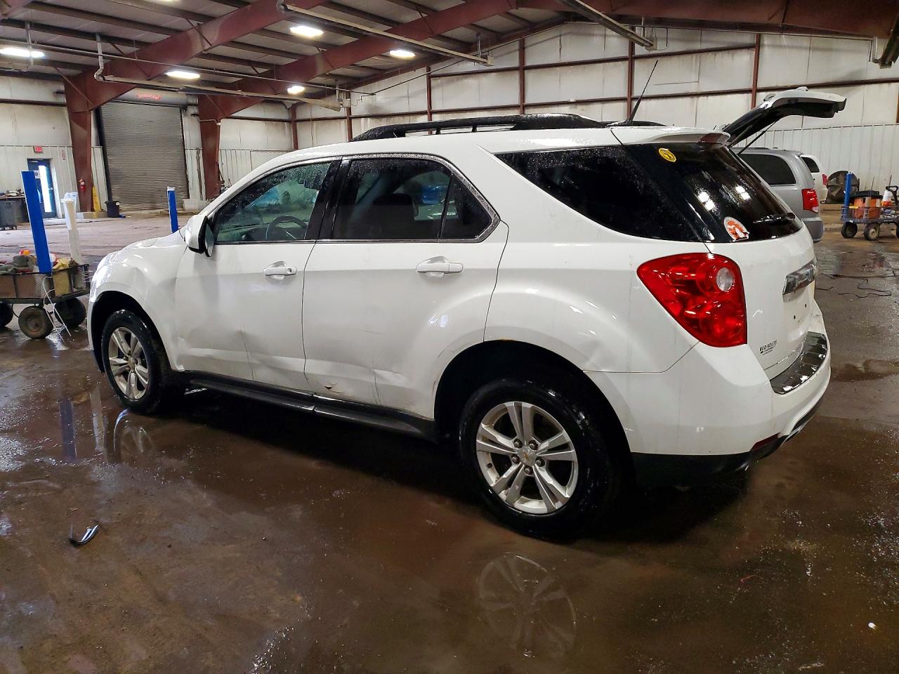 2013 CHEVROLET EQUINOX LT photo 3