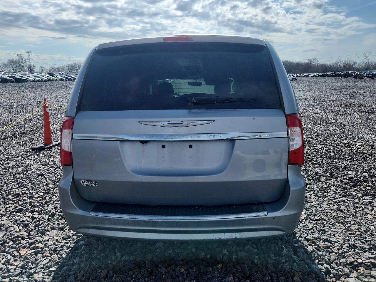 2015 CHRYSLER TOWN & COUNTRY TOURING photo 6
