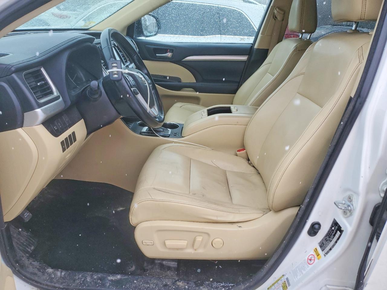 2018 TOYOTA HIGHLANDER XLE photo 13