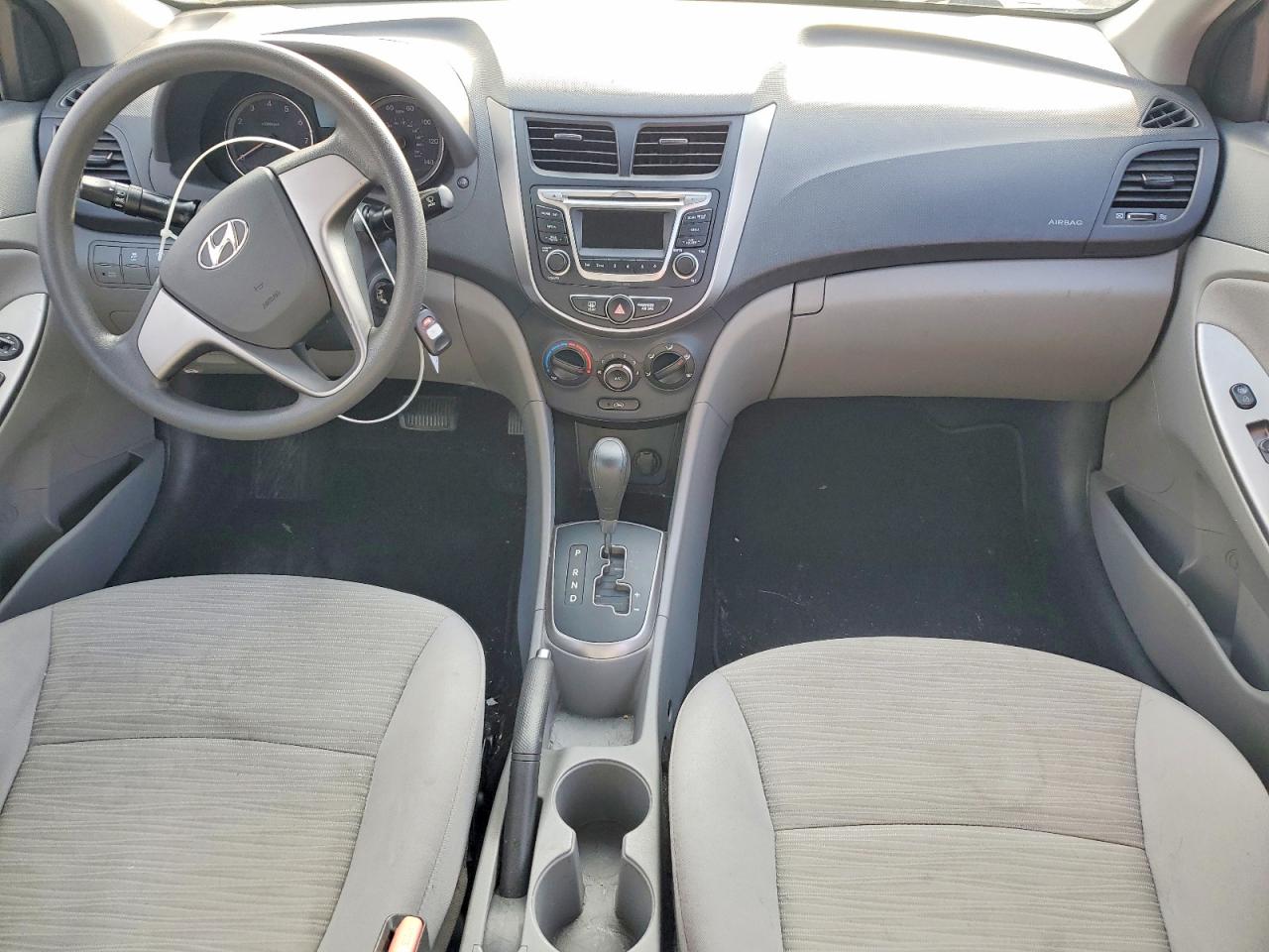 2016 HYUNDAI ACCENT SE photo 8