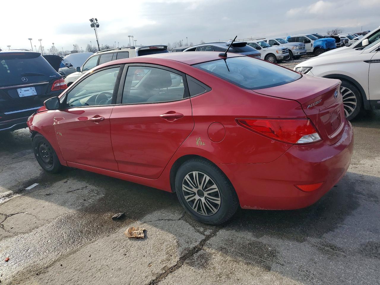 2016 HYUNDAI ACCENT SE photo 2