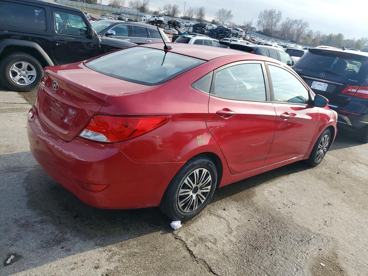 2016 HYUNDAI ACCENT SE photo 3