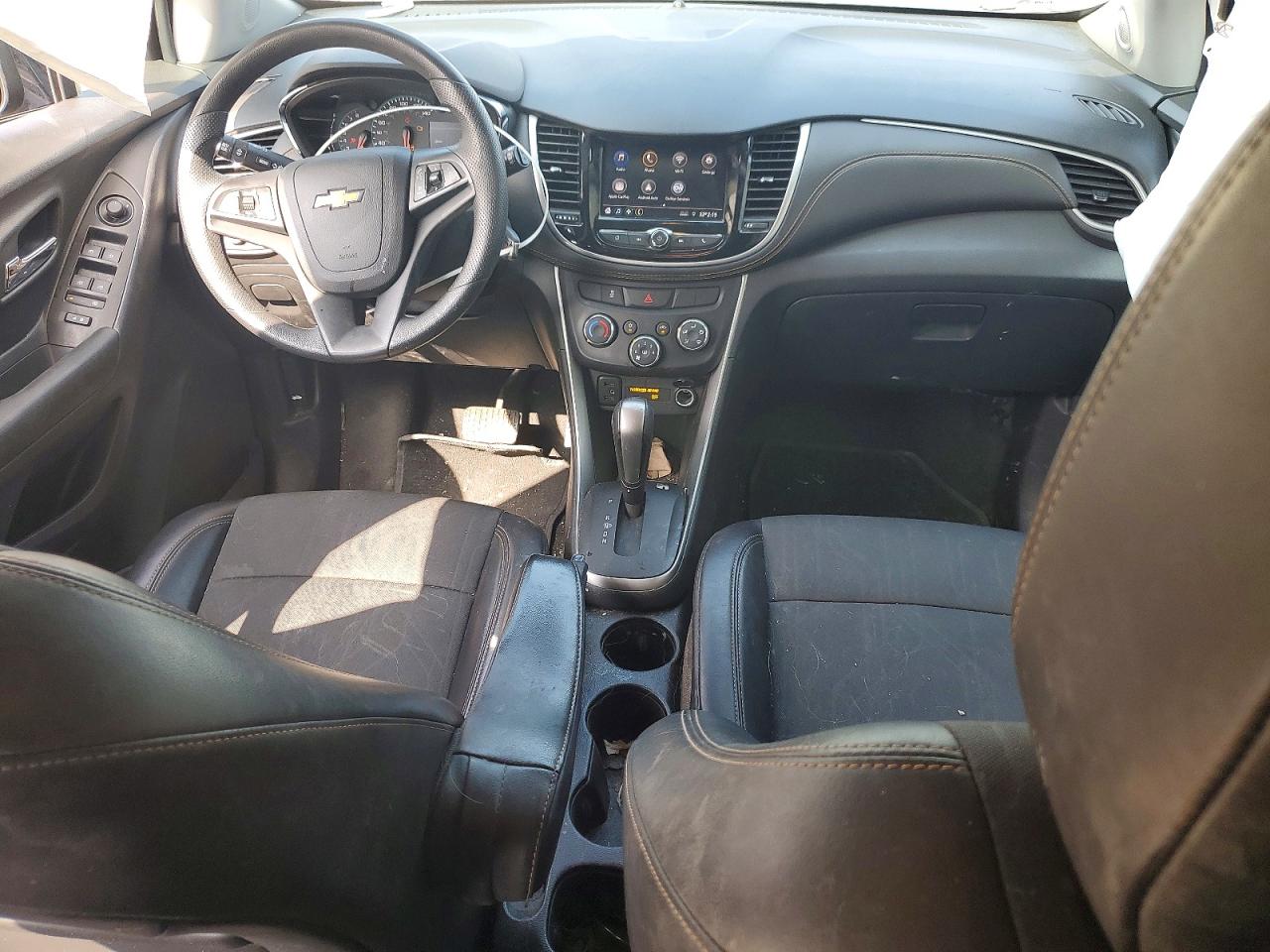 2021 CHEVROLET TRAX 1LT photo 15