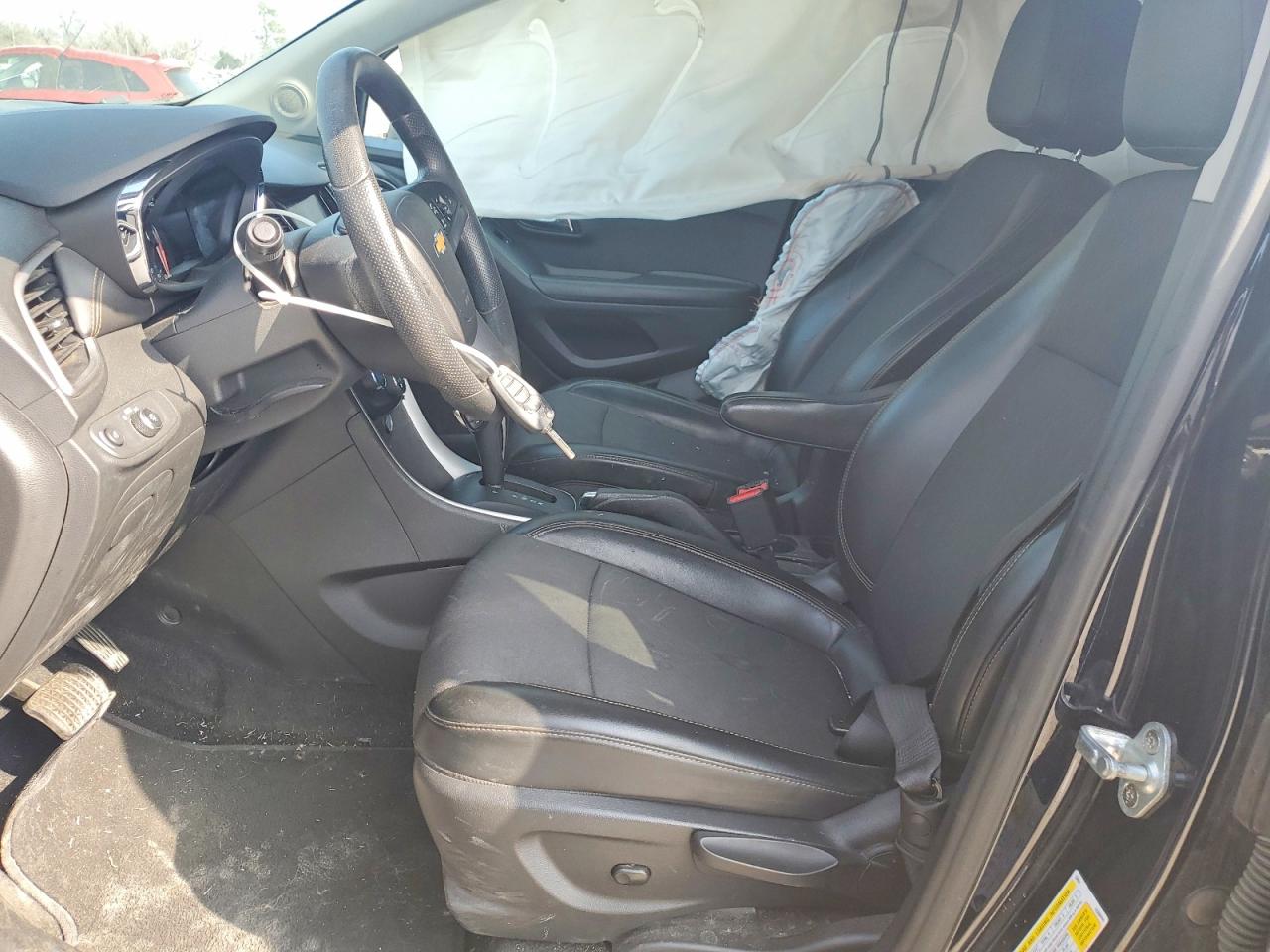 2021 CHEVROLET TRAX 1LT photo 13