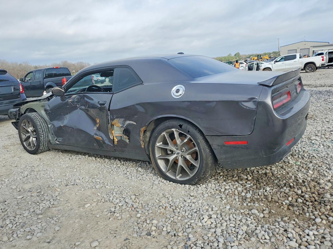 2022 DODGE CHALLENGER GT photo 4